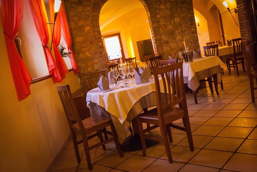 Hotel Alla Corte Dei Bicchi Cavriana Εξωτερικό φωτογραφία